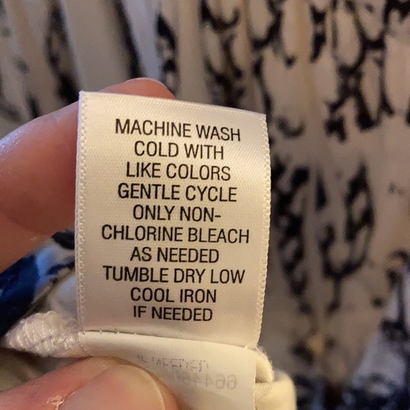 Apt. 9 unique black and white pattern top with embellishments M - Picture 6 of 14